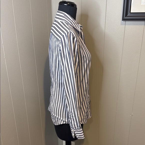 Banana Republic Navy and White Striped Women's Small Button Down Shirt - Picture 3 of 5